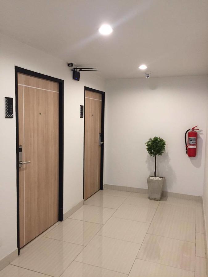Live At Home Sukhumvit 105 Bangkok Extérieur photo